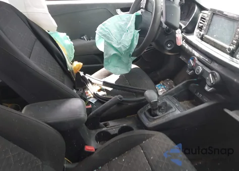 2019 Kia Rio S z USA, uszkodzony, nr VIN 3KPA24AB0KE233053